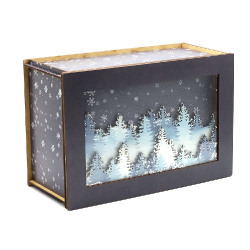 Лес в снегу (прямоугольная, темная)  - упаковка новогодняя из дерева